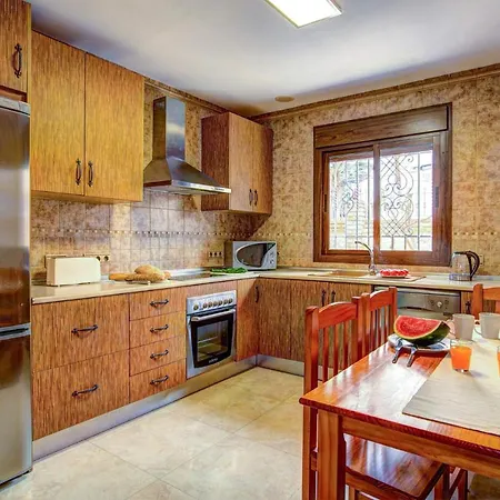 Apartamentoslatin.Es Villas Вилла Нерха