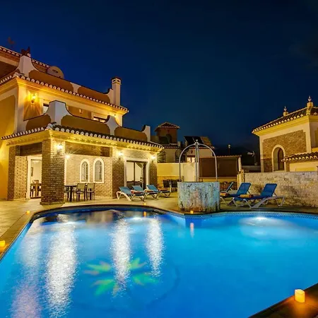 Apartamentoslatin.Es Villas * Нерха