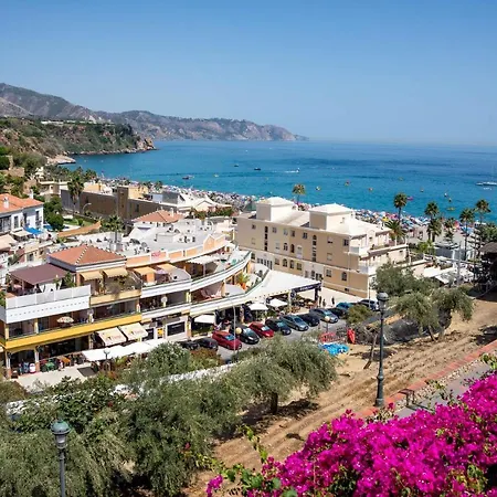 Apartamentoslatin.Es Villas Нерха