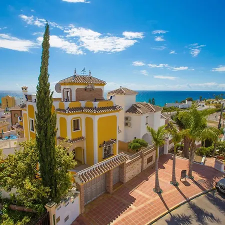 Вилла Apartamentoslatin.Es Villas *