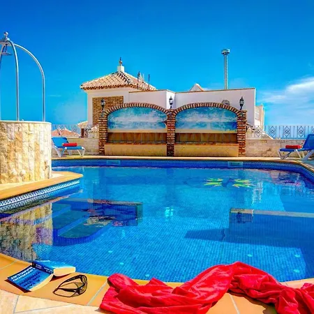Вилла Apartamentoslatin.Es Villas *